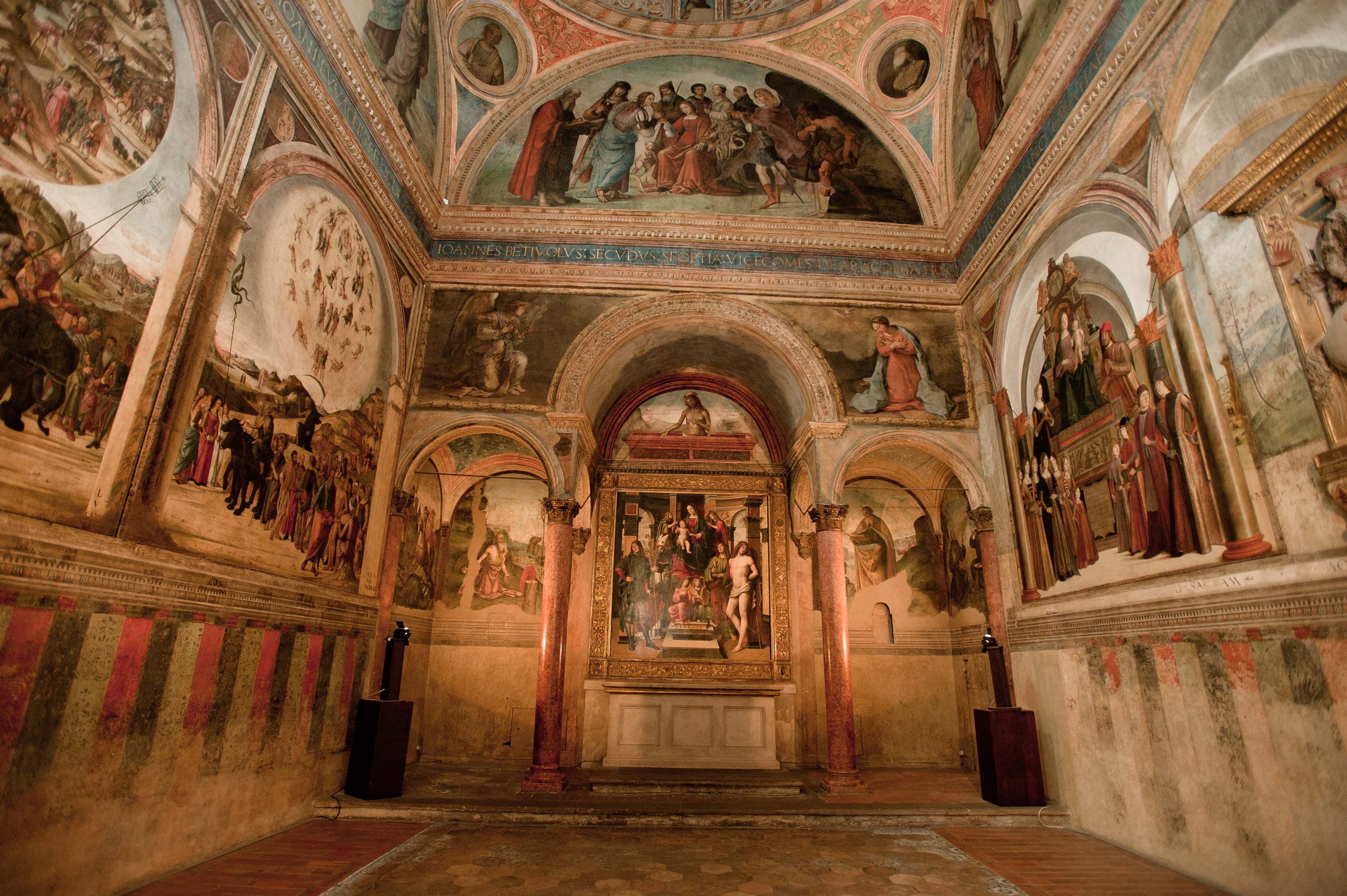 Basilica di San Giacomo Maggiore | Cappella Bentivoglio - Touring Club